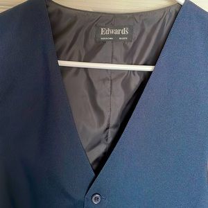 Edwards vest, size medium